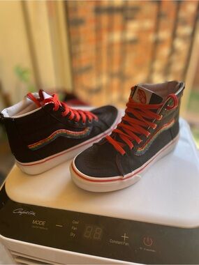 Vans Kids High-Top Sneakers in Black with Rainbow Stripe and Red Laces